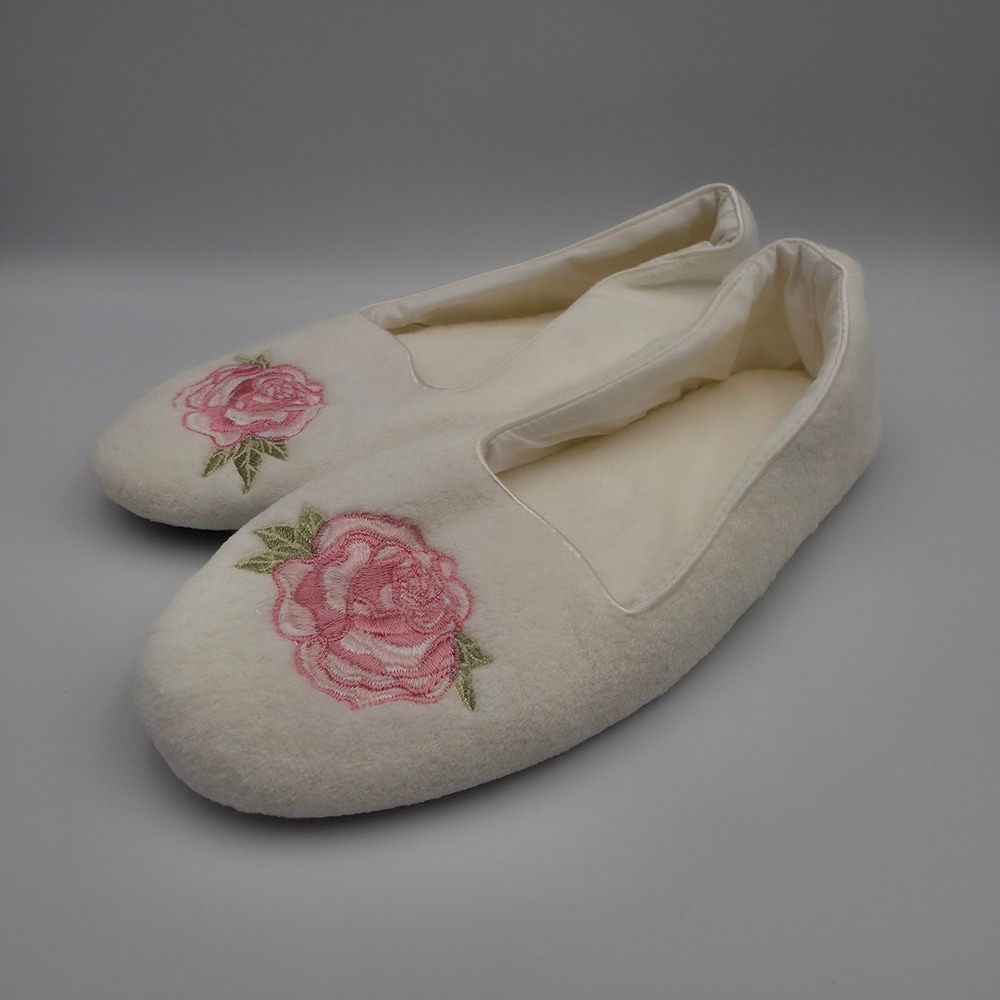 Vintage Dearfoams Womens White Plush Rose Embroidered Slippers XL 9.5-10.5